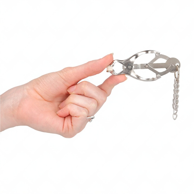 VELUXXA Japanese Clover Silver Chain Nipple Clamps